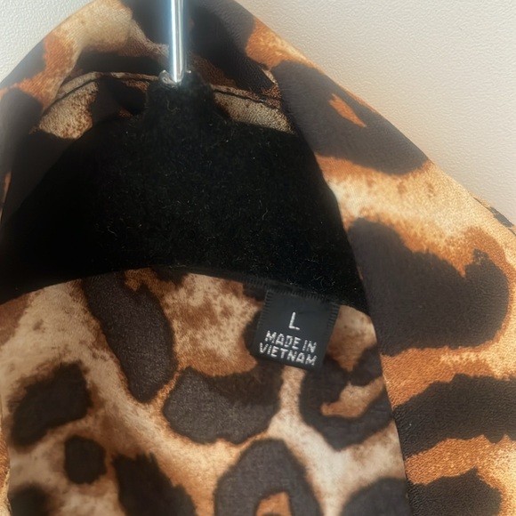 Leopard blouses - Picture 2 of 3